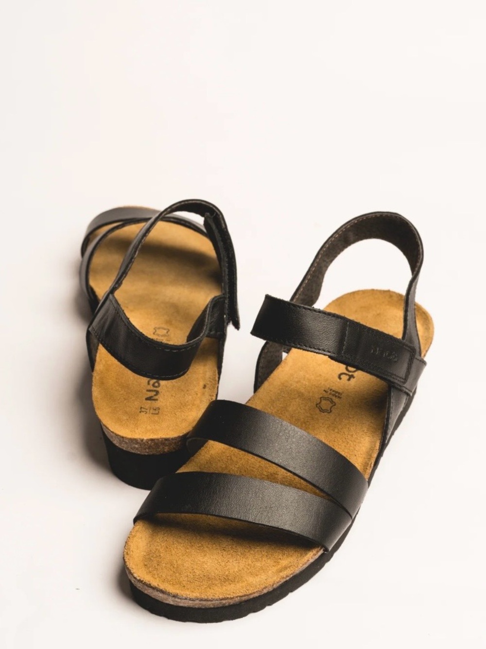 Naot Kayla Wedge Black Women’s Strappy Comfort Sandals Sz 38/7
